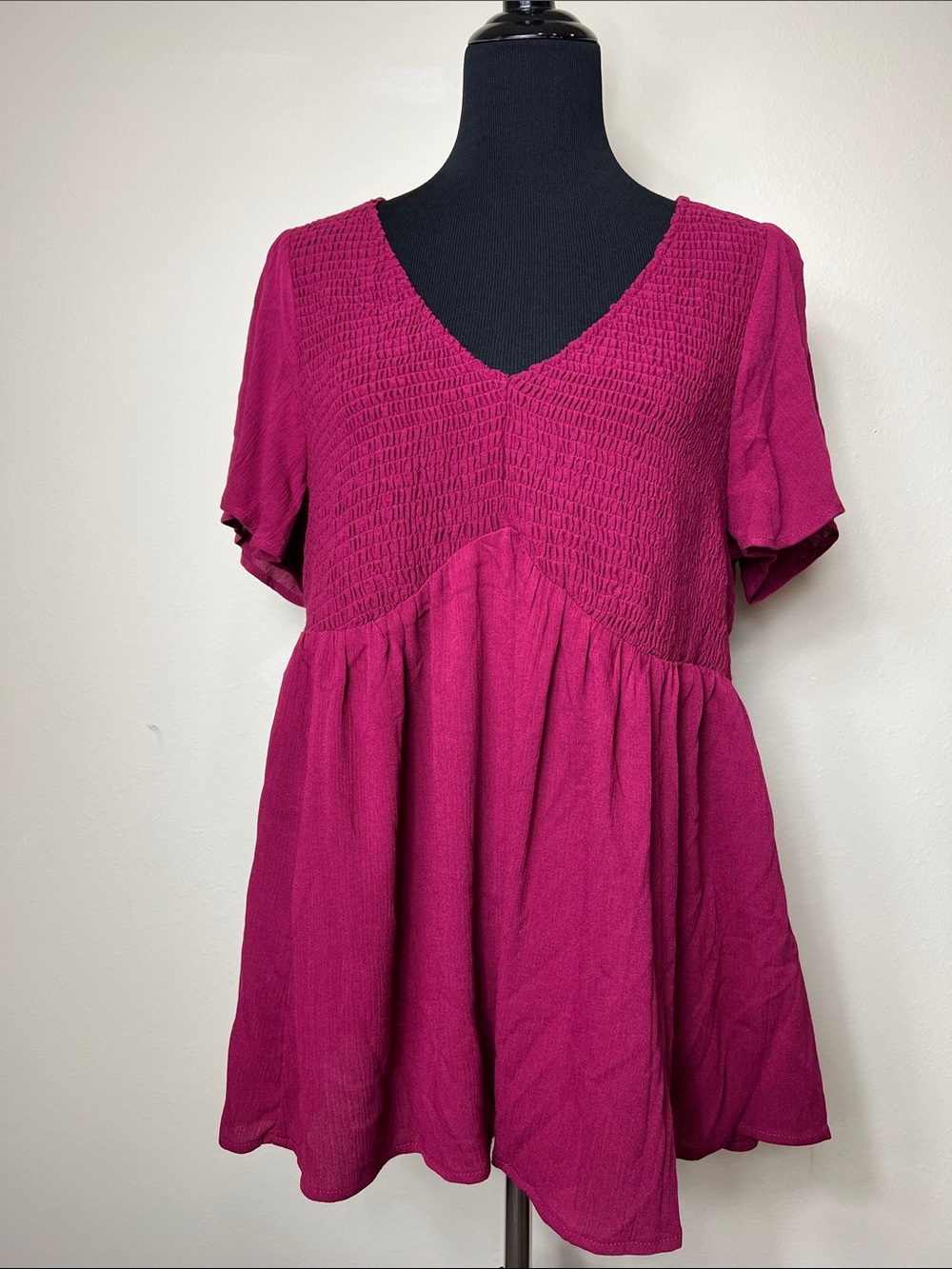 Torrid Magenta Smocked V-Neck Top - Picture 2 of 5